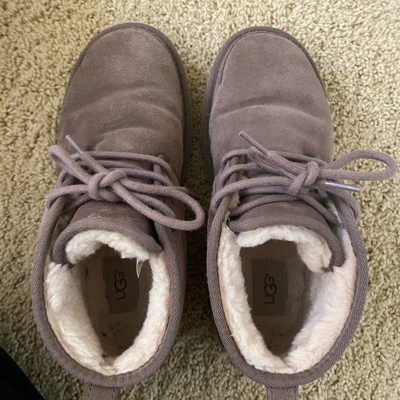 Women’s Neumel Uggs - Picture 4 of 8